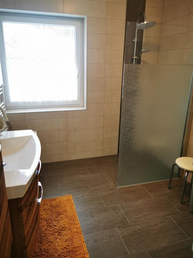 Panoramablick Exklusiv Apartment Villach Ngoại thất bức ảnh